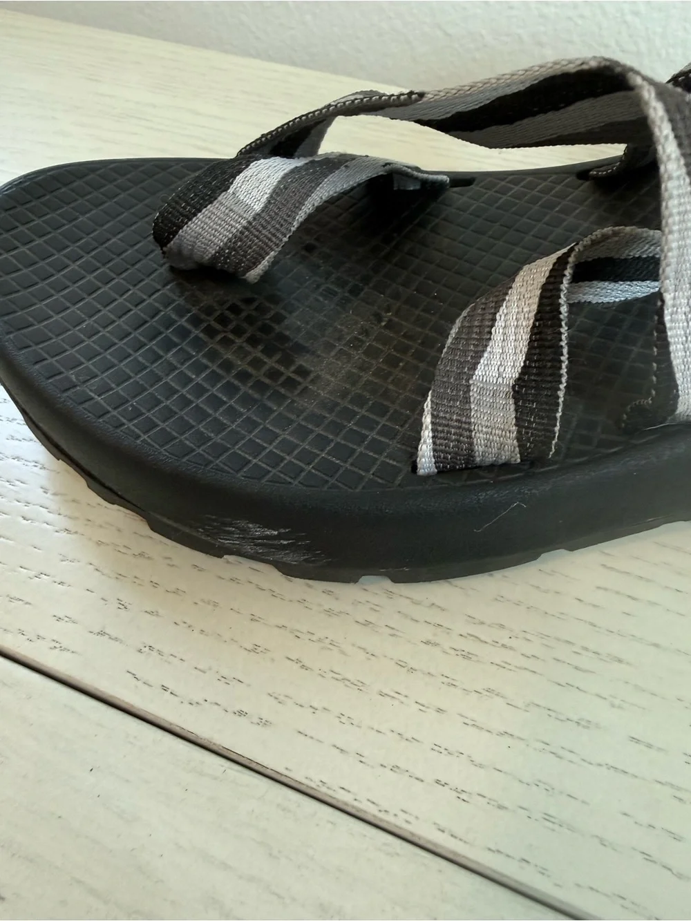 Chaco Women’s or Men's Z/Cloud Sandals Black Gray Strappy Hiking Outdoor 8W 7M